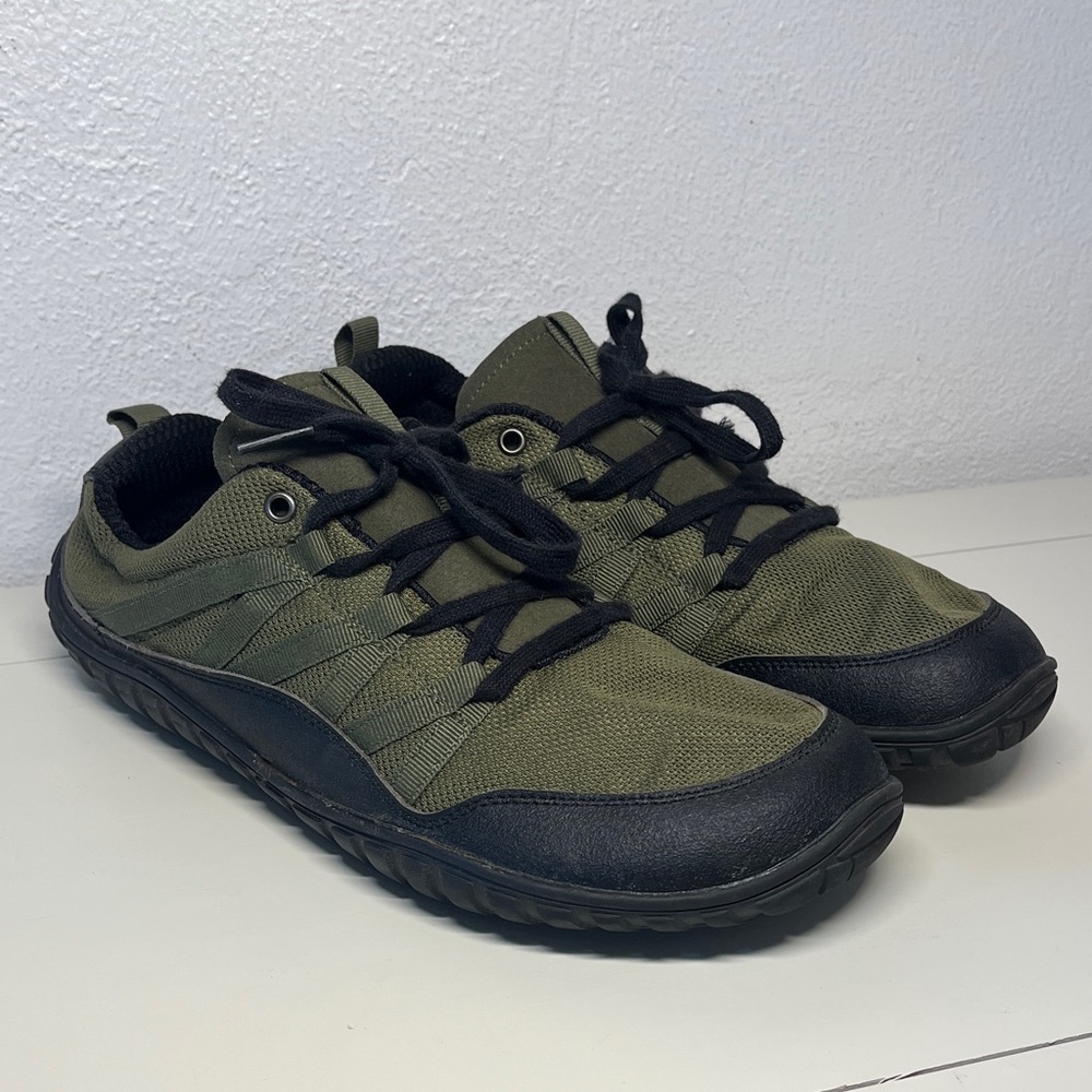 (40) Saguaro Barefoot Minimalist Hike Trail Runners Green and Black Wide Toe Box